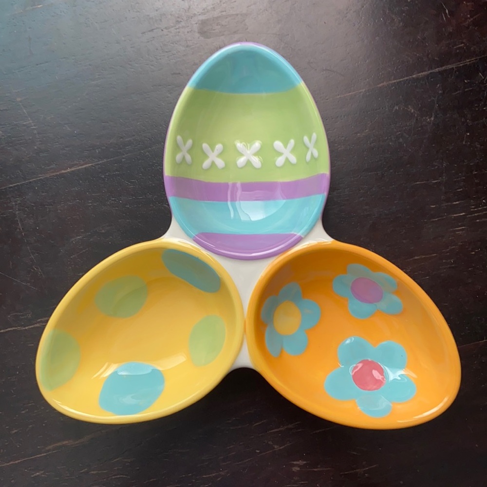 blossoms & blooms Easter ceramic candy/nut dish
